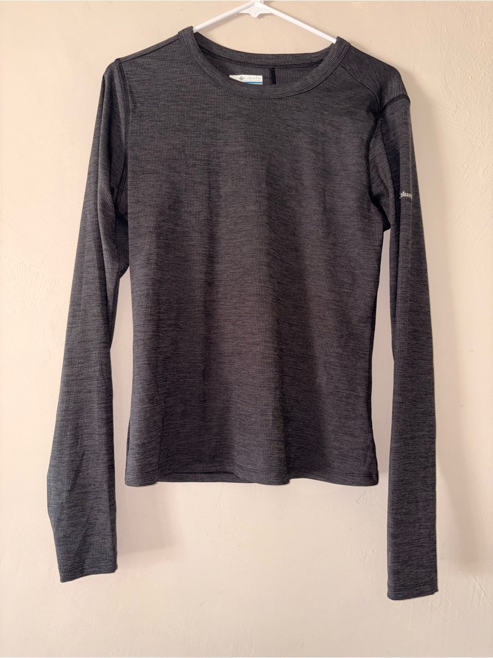Columbia women’s boundless knit grey long sleeve L
